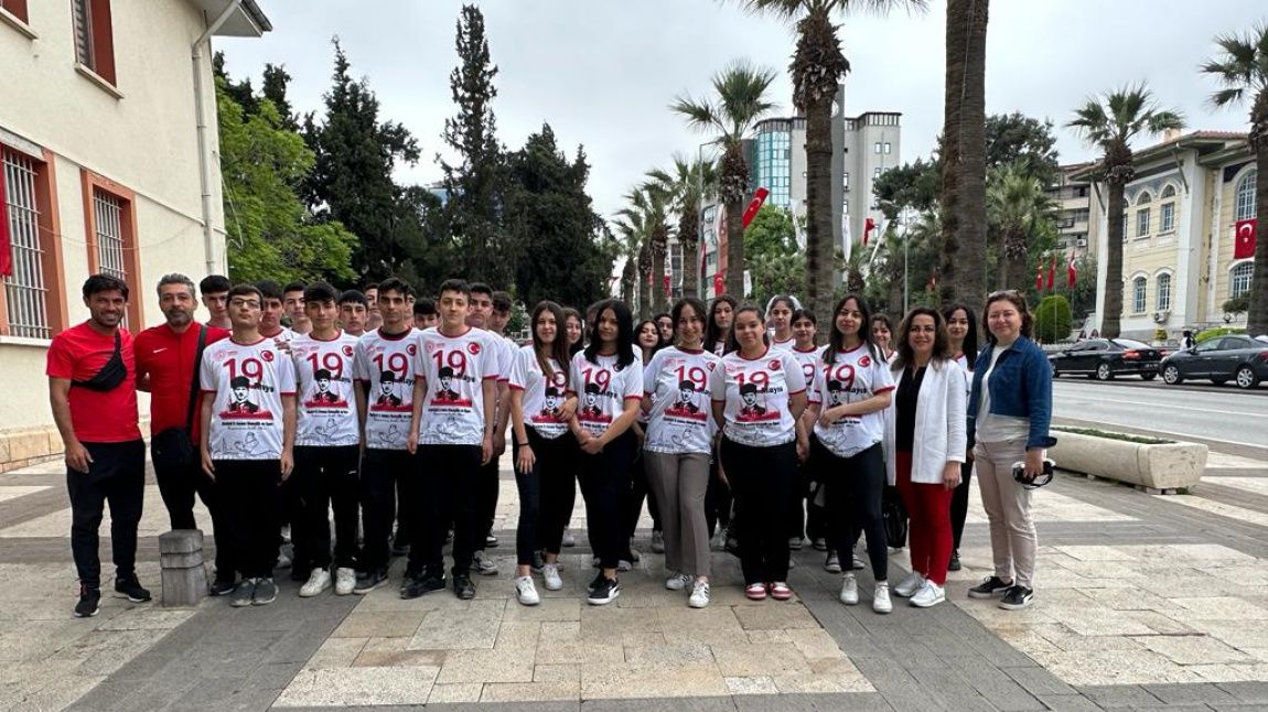 19 Mayıs Atatürk'ü Anma ve Gençlik Spor Bayramı İl programında biz de vardık.